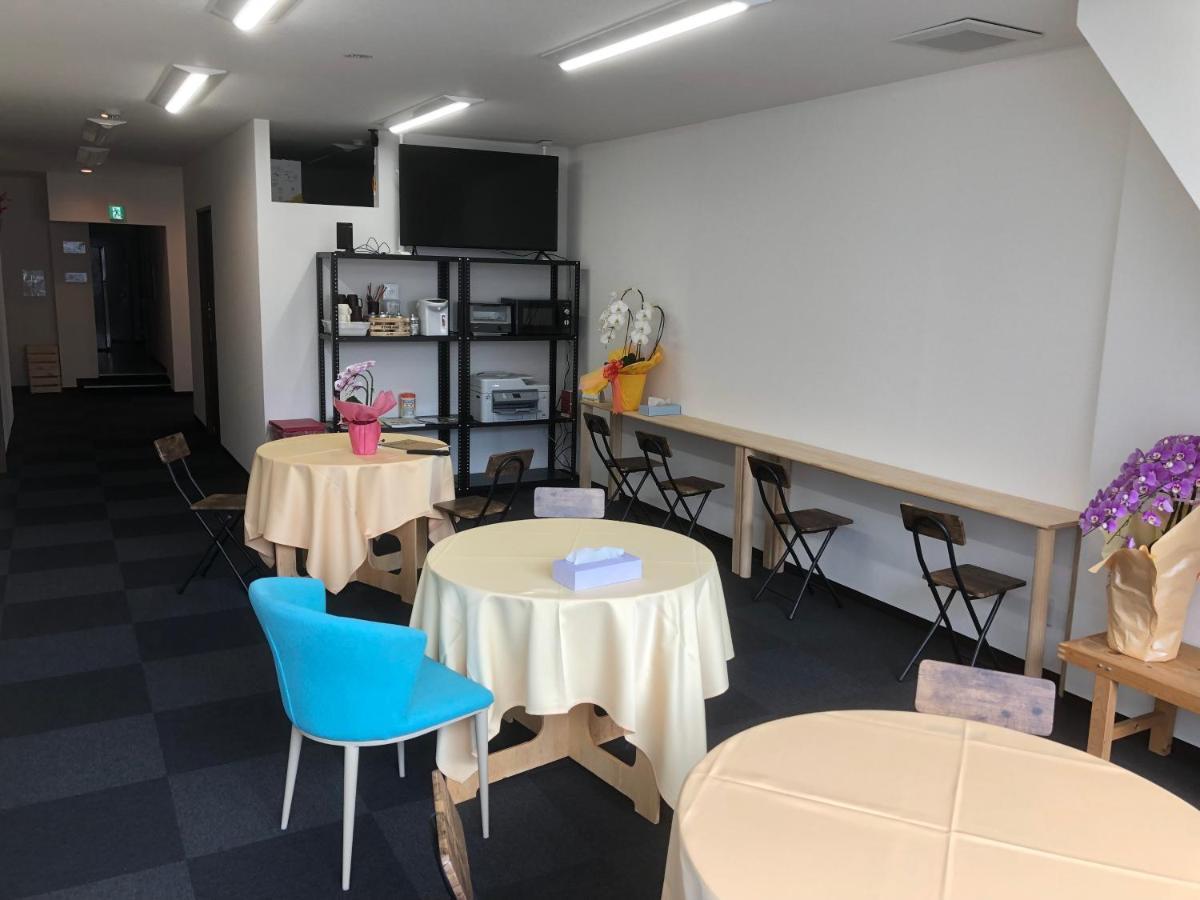 Hiroshima Guesthouse Flower Екстер'єр фото